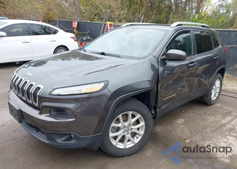 2016 Jeep Cherokee Latitude z USA, uszkodzony, nr VIN 1C4PJMCB8GW221434